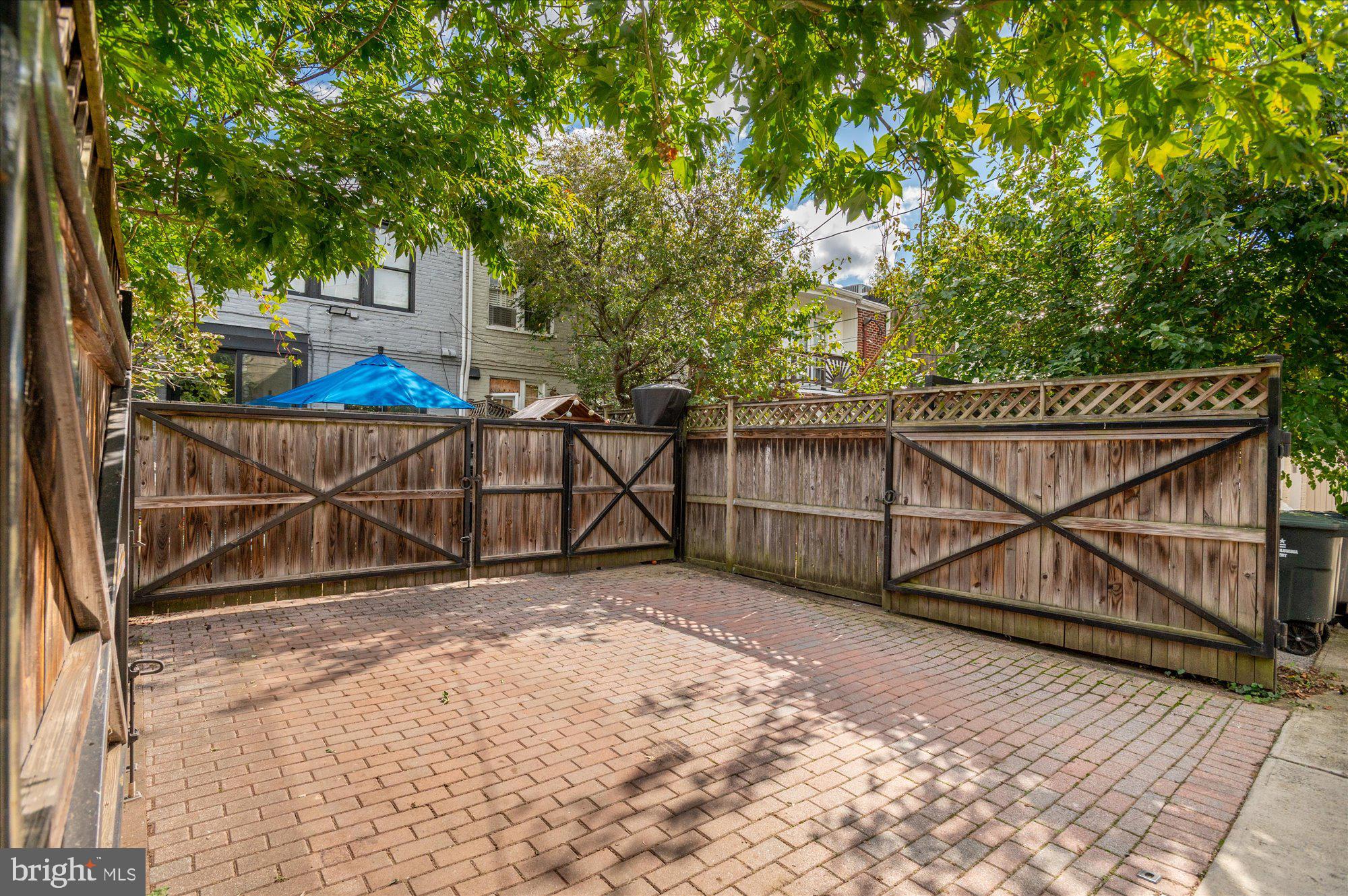 1906 37TH STREET NW