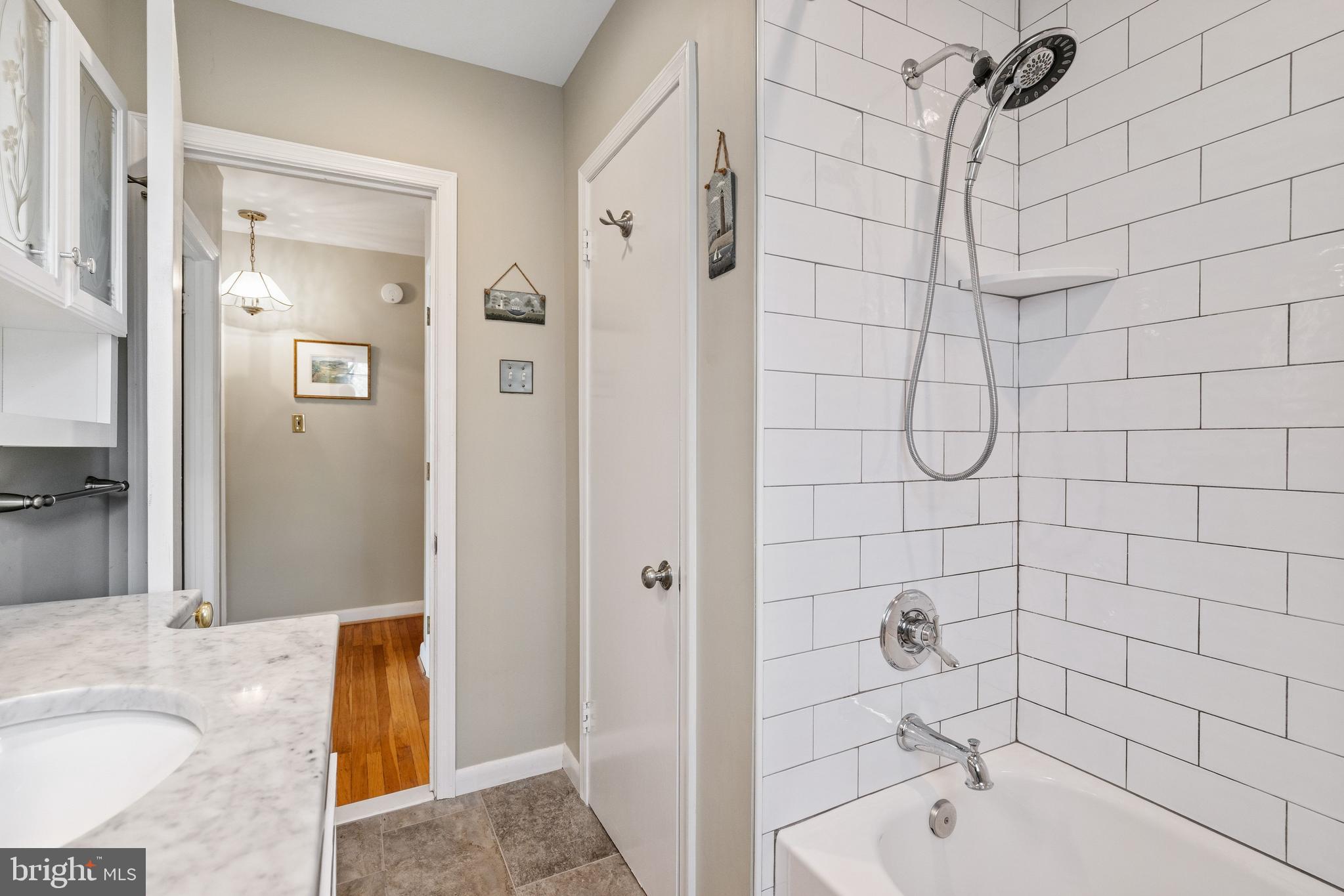 WATERLOO FARMS - Residential