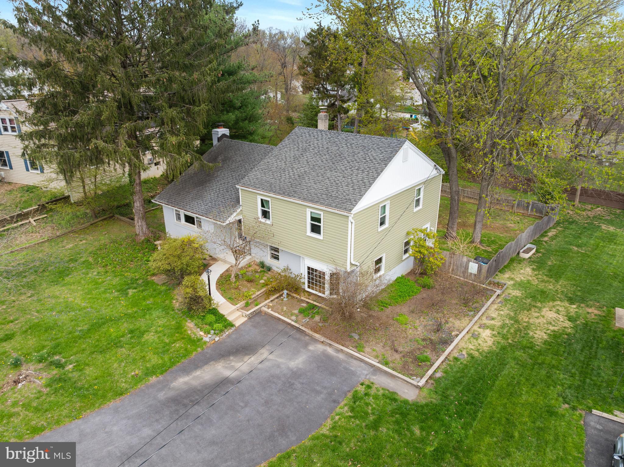 WATERLOO FARMS - Residential