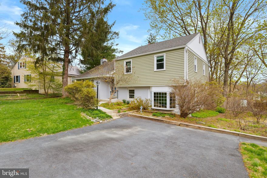 Welcome to 137 Waterloo Avenue, ideally situated in a prime Main Line location. This charming single-family home is ready for its next owners to make it their own.

This delightful split-level residence offers 3 bedrooms and 2 full bathrooms, with endless potential throughout. Upon entry, you’re welcomed into a bright and open living and dining area, perfect for everyday living and entertaining. The kitchen features a convenient peninsula for casual dining and flows seamlessly into the dining space.

Just beyond, step out onto a lovely deck overlooking an expansive backyard—ideal for relaxing or hosting during the warmer months.

Upstairs, you’ll find three generously sized bedrooms, each with brand-new carpeting, along with a beautifully updated full hall bathroom. The upper level offers a versatile loft space that can serve as a fourth bedroom, home office, or bonus area, along with additional attic storage.

The lower level provides a spacious family room filled with natural light, an updated full bathroom, and a convenient mudroom. The walkout basement offers abundant storage and the opportunity to create an additional patio or outdoor living space.

Recent upgrades include new siding and gutters, freshly paved driveway, exterior painting and stucco work, and new carpeting & newer windows in the bedrooms.

This home is situated in the prestigious Tredyffrin-Easttown school district, with Conestoga High School just a short walk away. Don’t miss this opportunity—homes like this in such a desirable location won’t last long! For open house parking