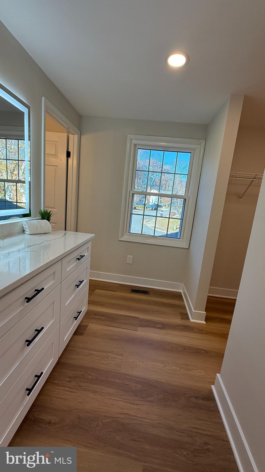 NEWINGTON FOREST - Residential