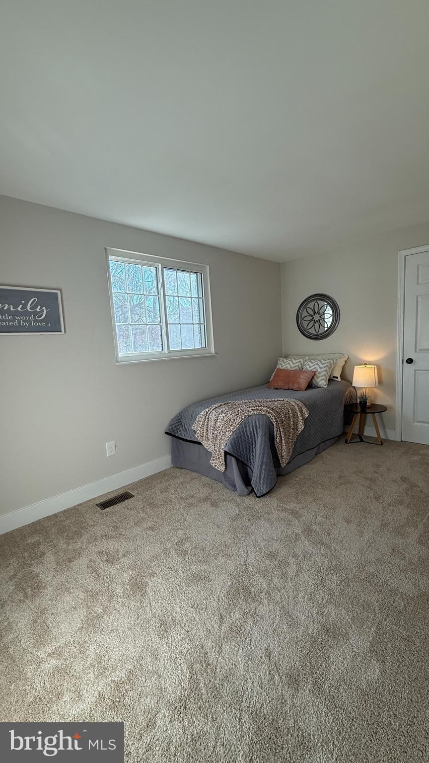 NEWINGTON FOREST - Residential