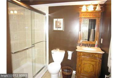 PORT POTOMAC - Residential Lease