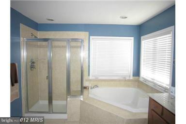 PORT POTOMAC - Residential Lease