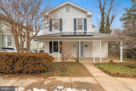 320 LAVERNE AVENUE ALEXANDRIA VA 22305