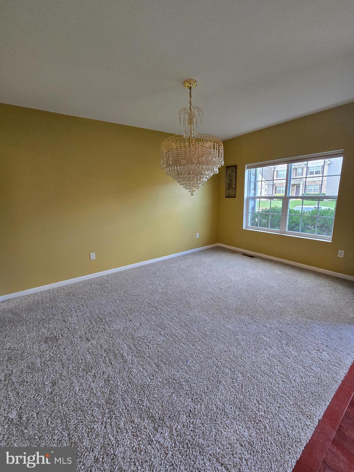 625 WARMINSTER LANE