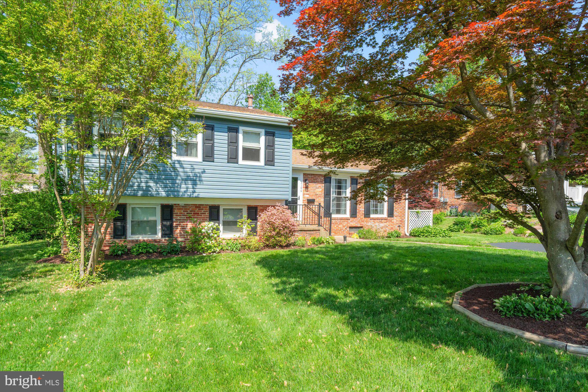 3106 SAVOY DRIVE