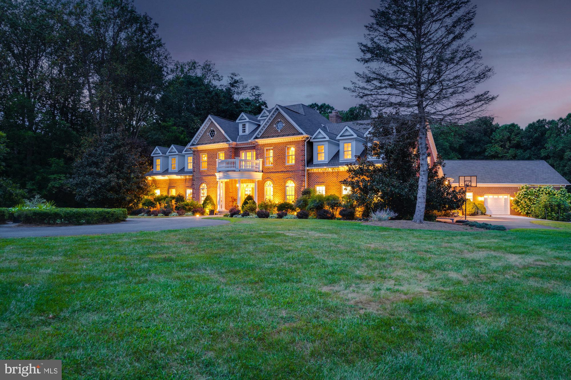 TEN PENNY WOODS - Residential