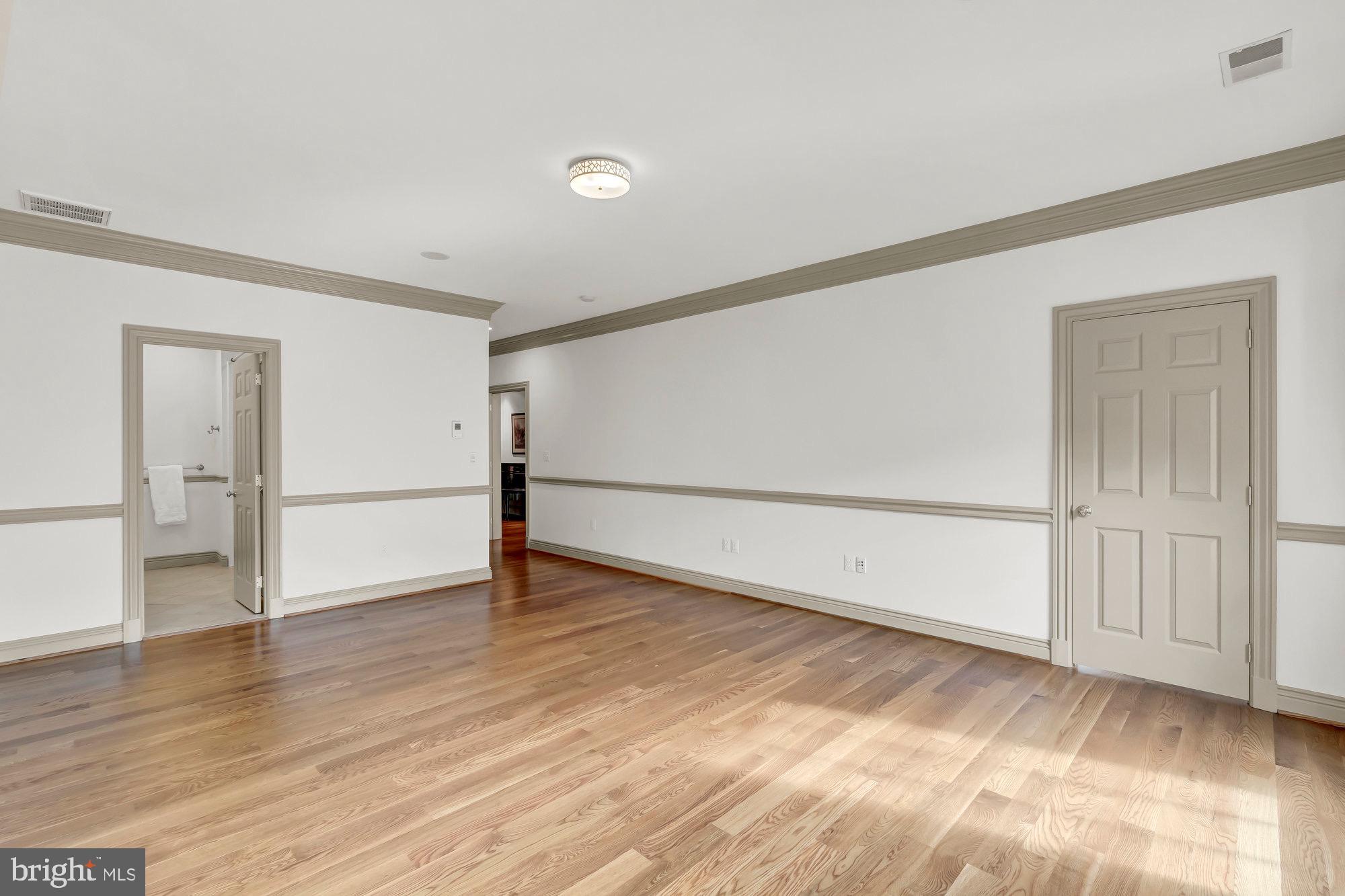 TEN PENNY WOODS - Residential