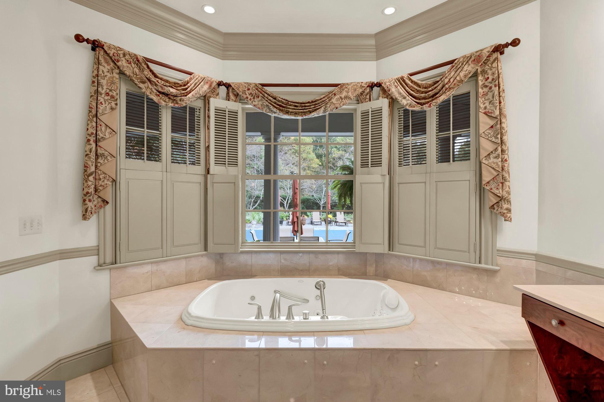 TEN PENNY WOODS - Residential