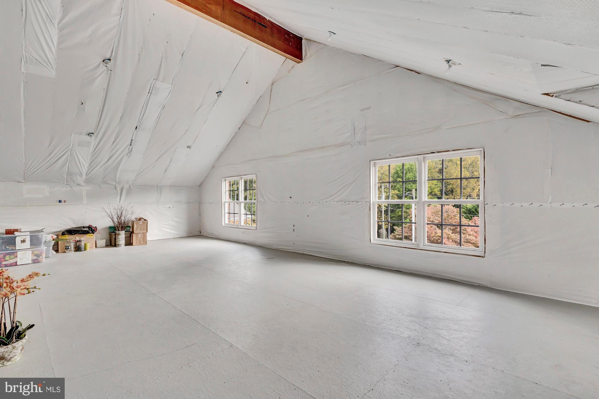 TEN PENNY WOODS - Residential