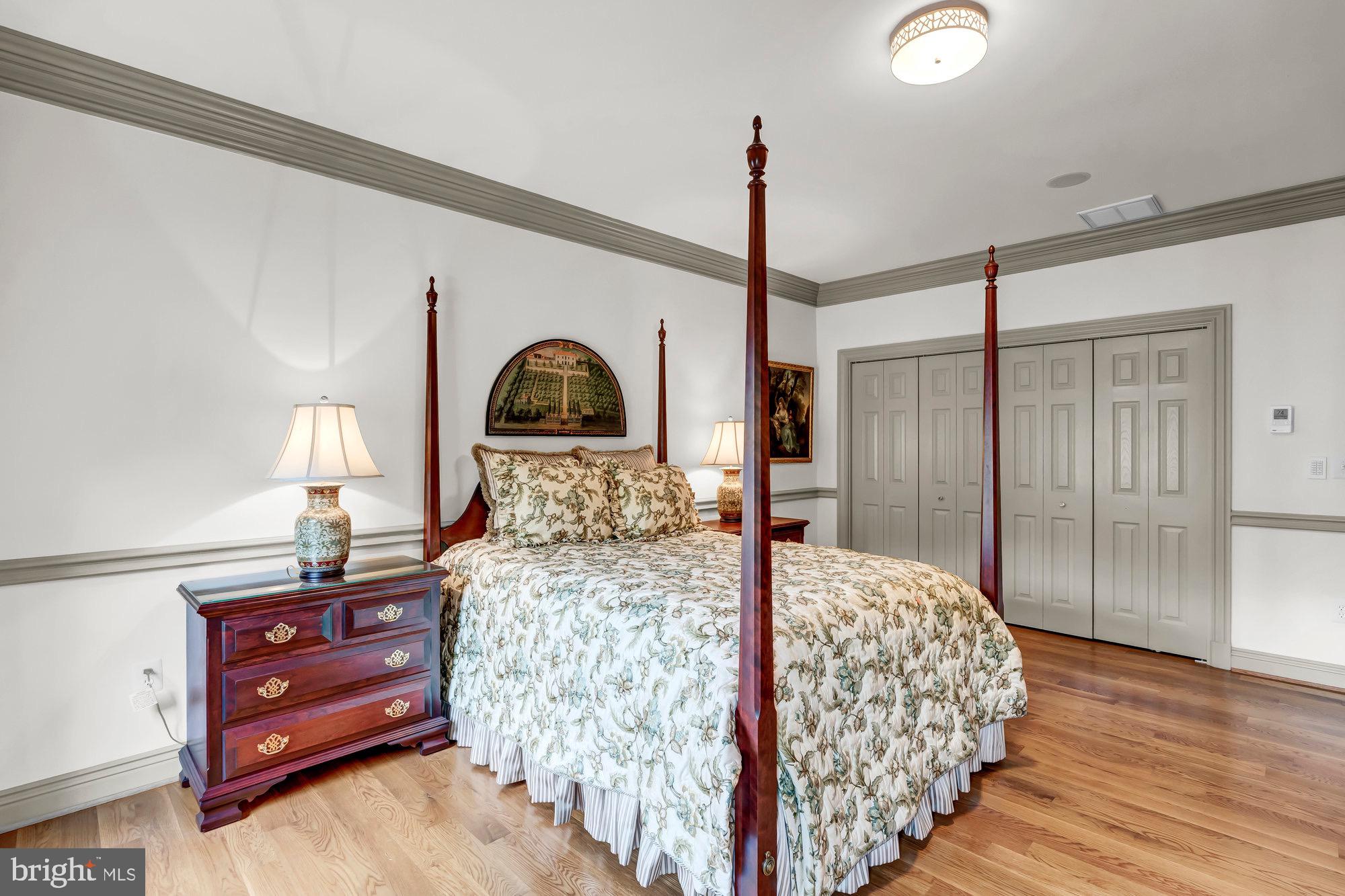 TEN PENNY WOODS - Residential