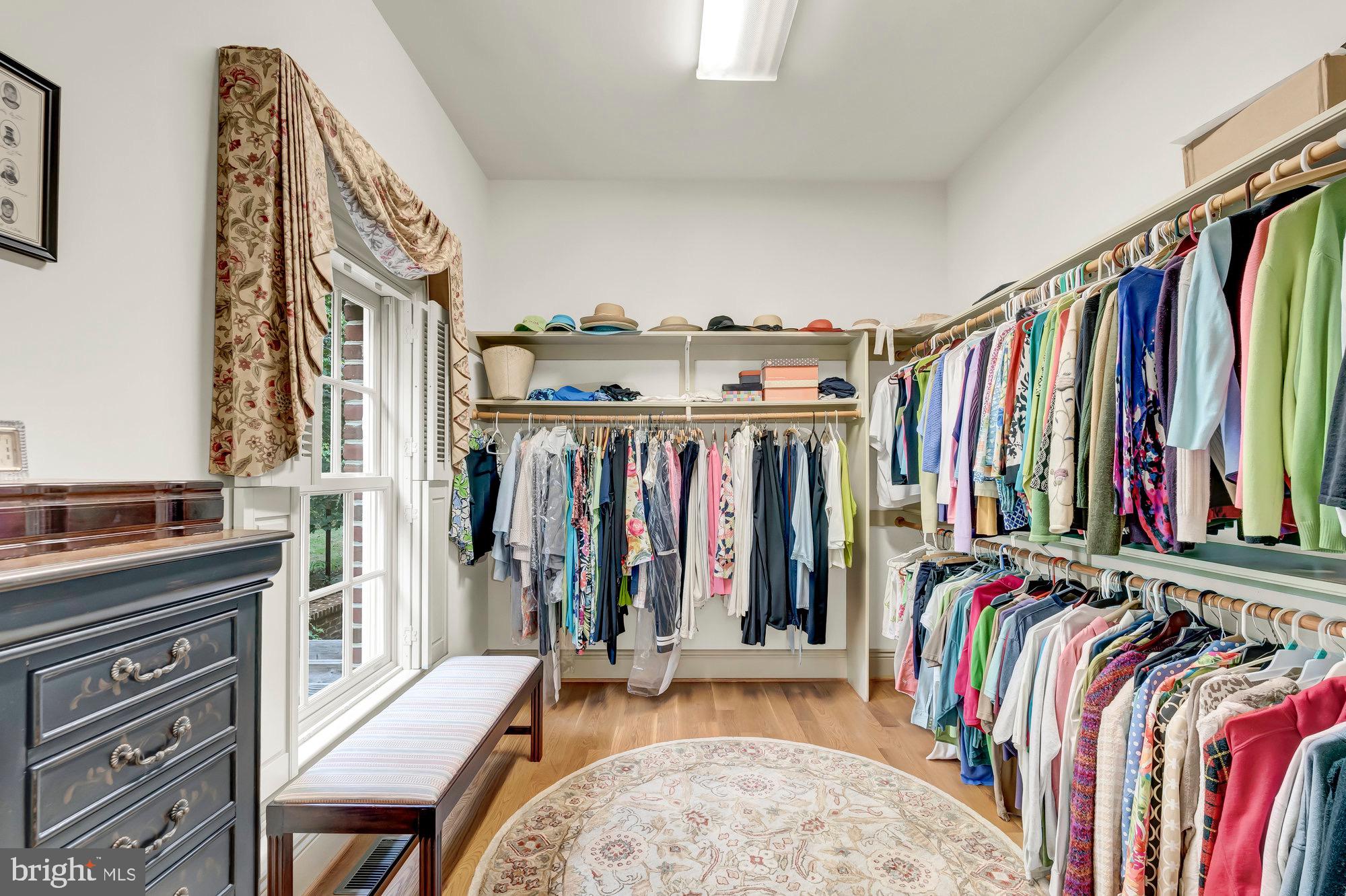 TEN PENNY WOODS - Residential