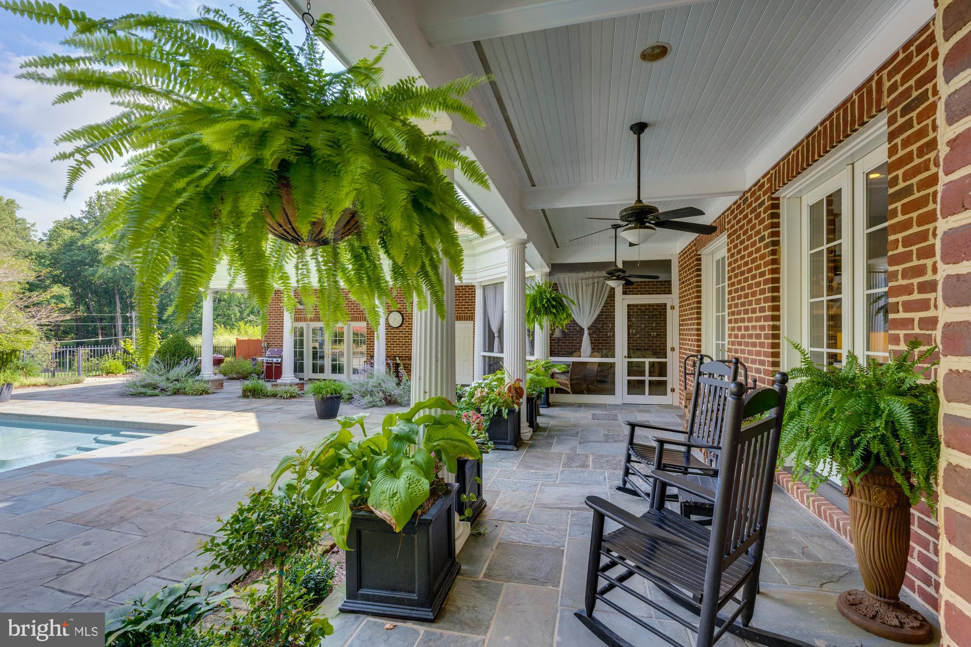 TEN PENNY WOODS - Residential