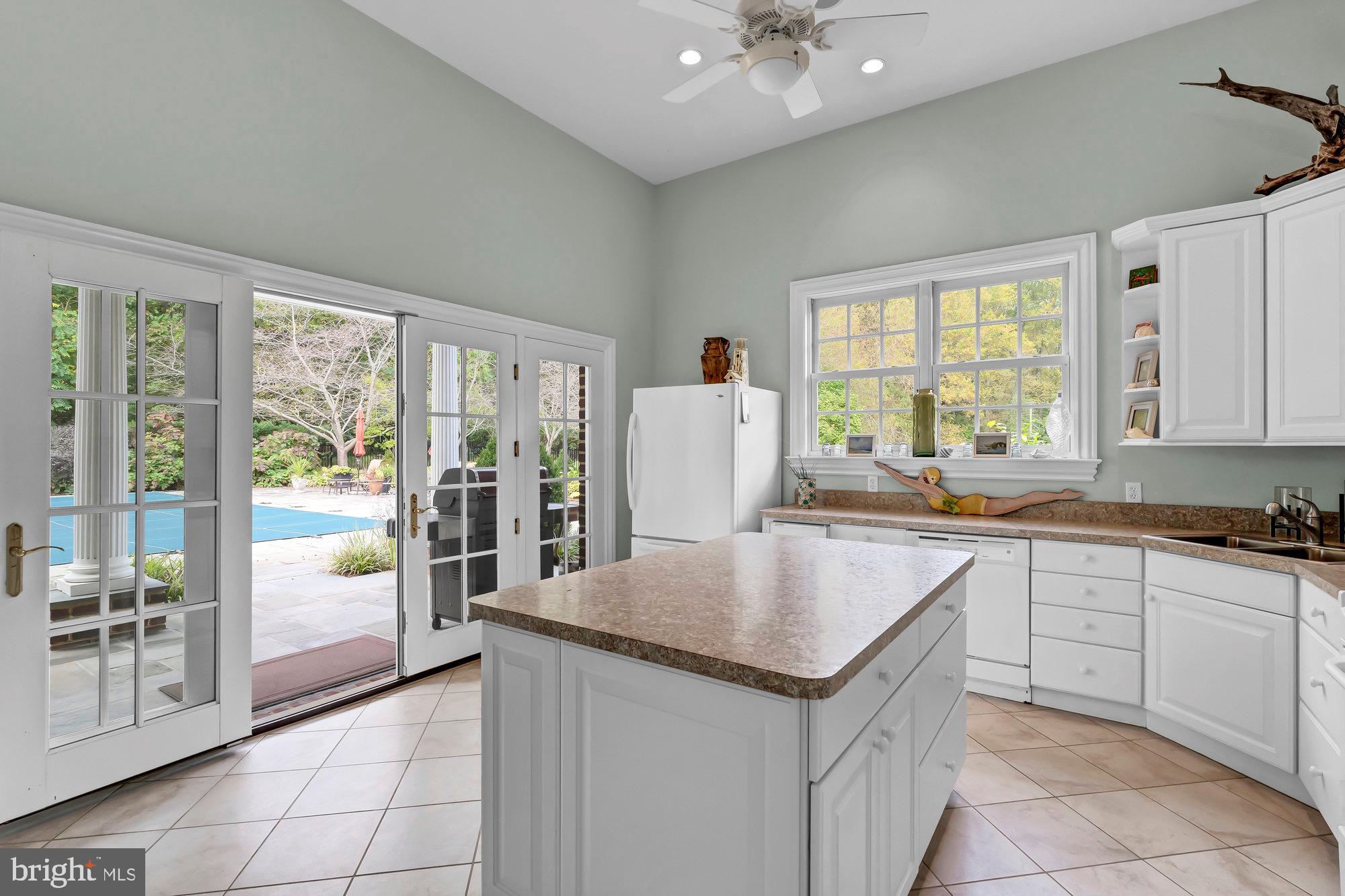 TEN PENNY WOODS - Residential