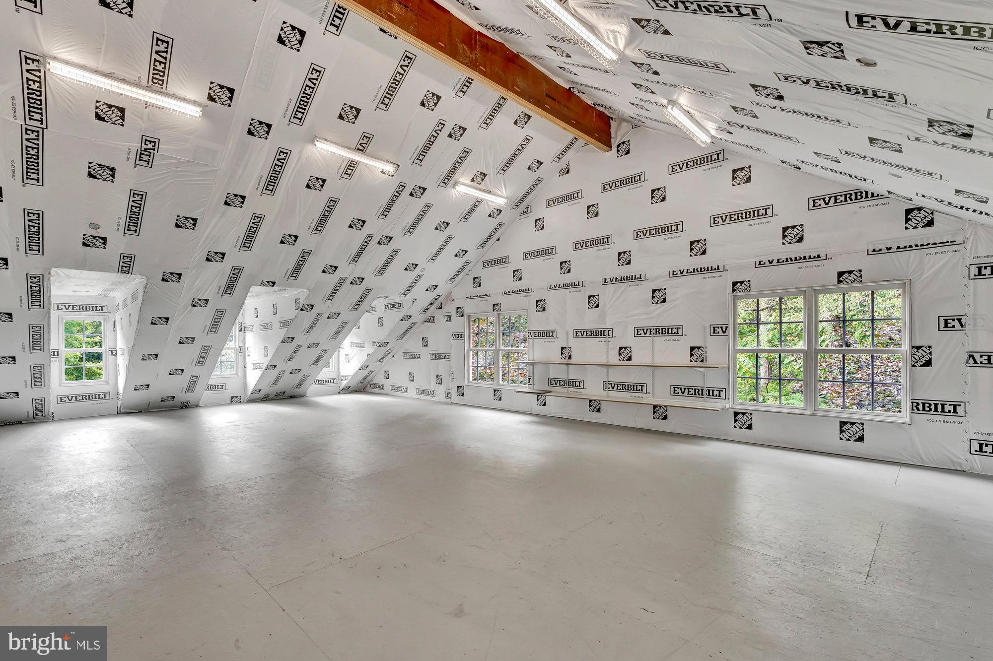 TEN PENNY WOODS - Residential