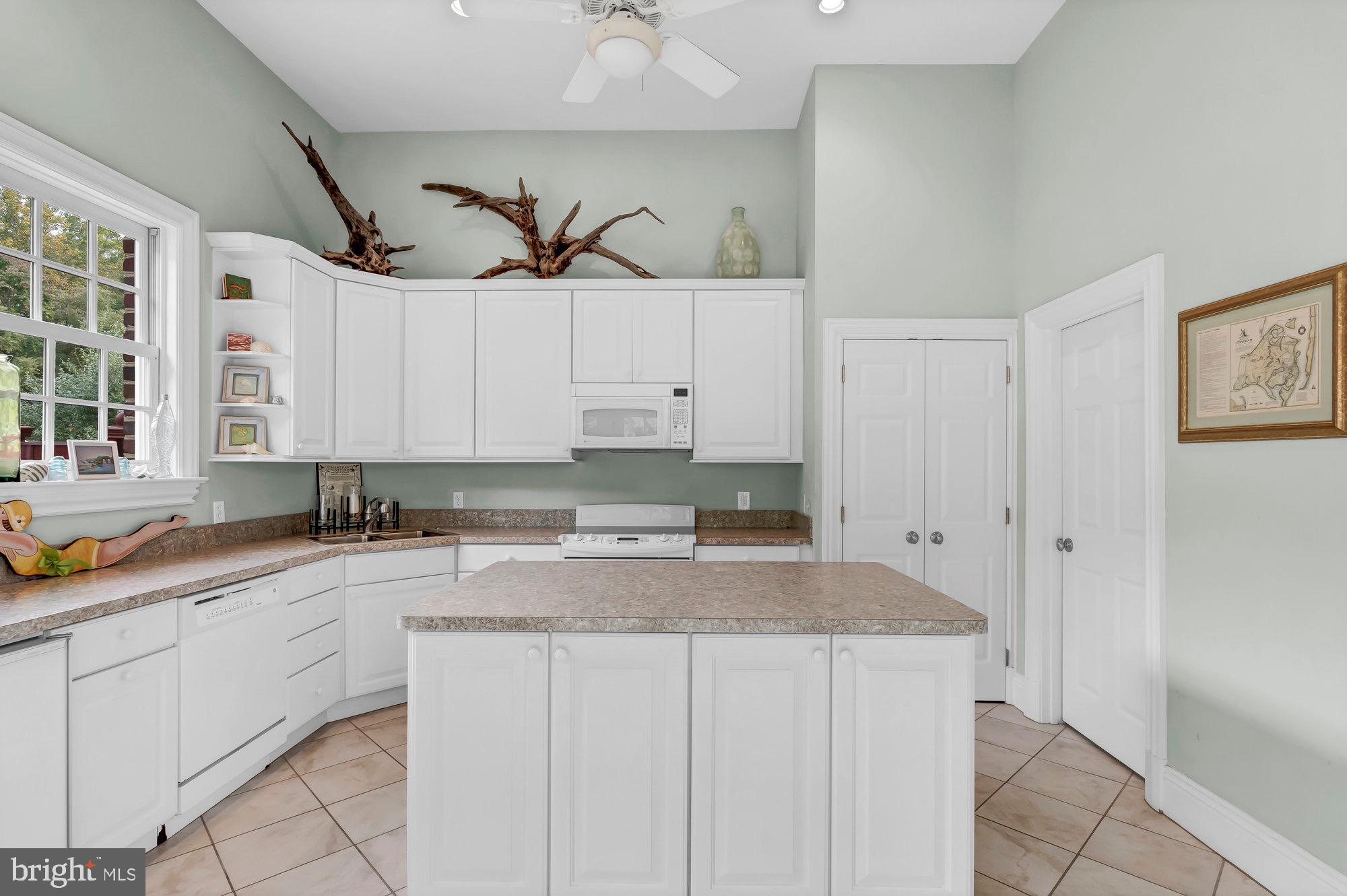 TEN PENNY WOODS - Residential