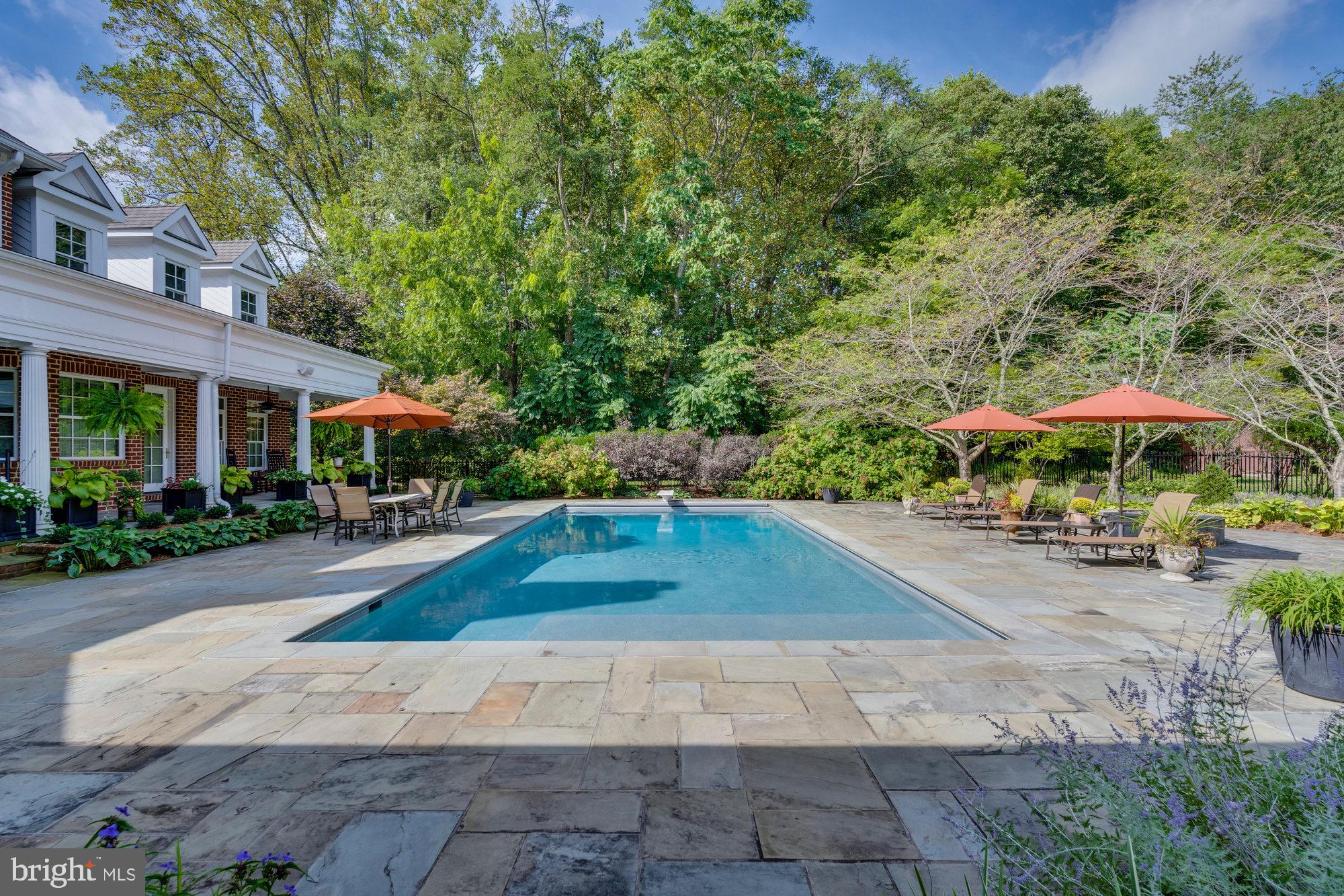 TEN PENNY WOODS - Residential