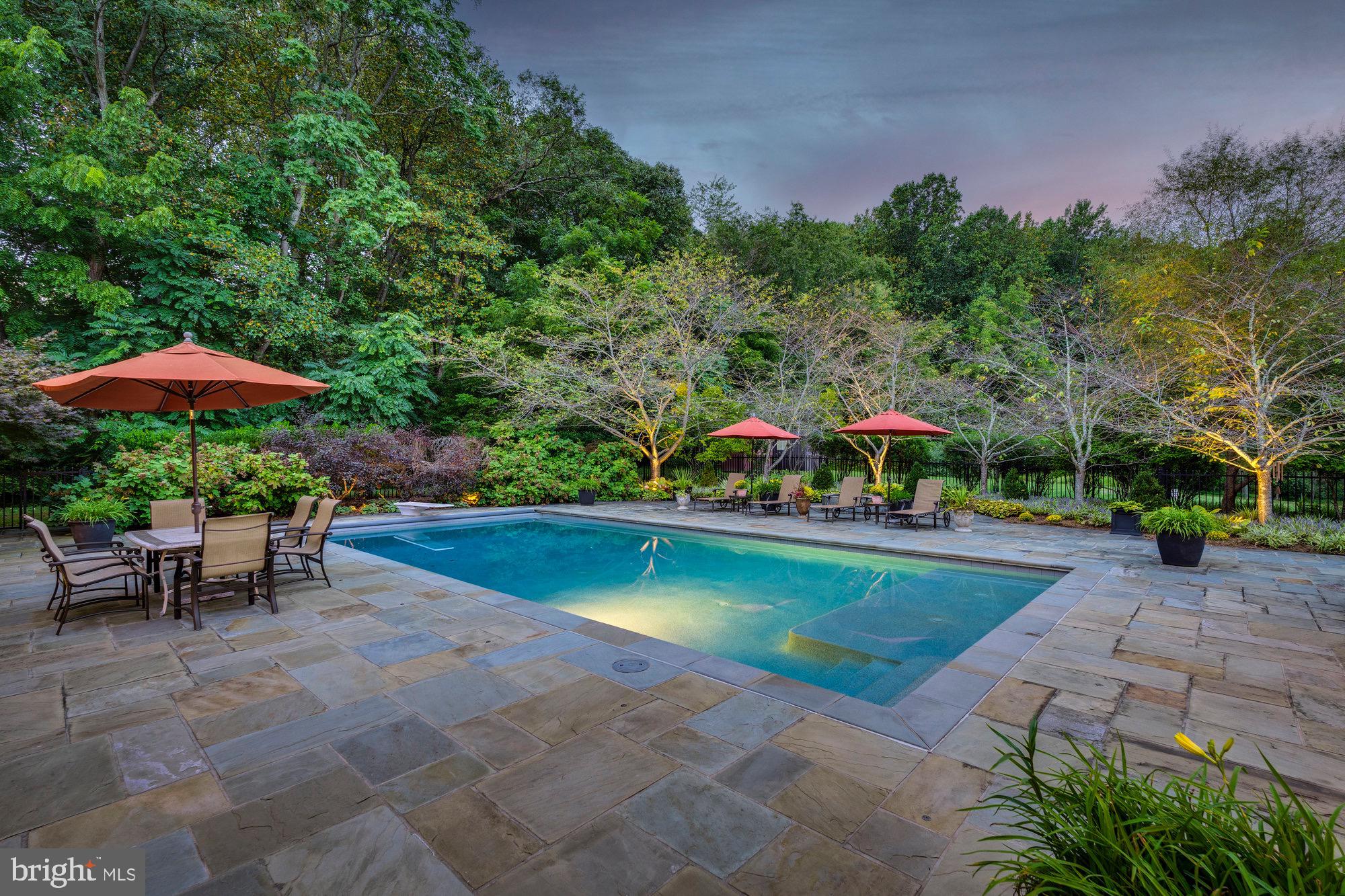 TEN PENNY WOODS - Residential