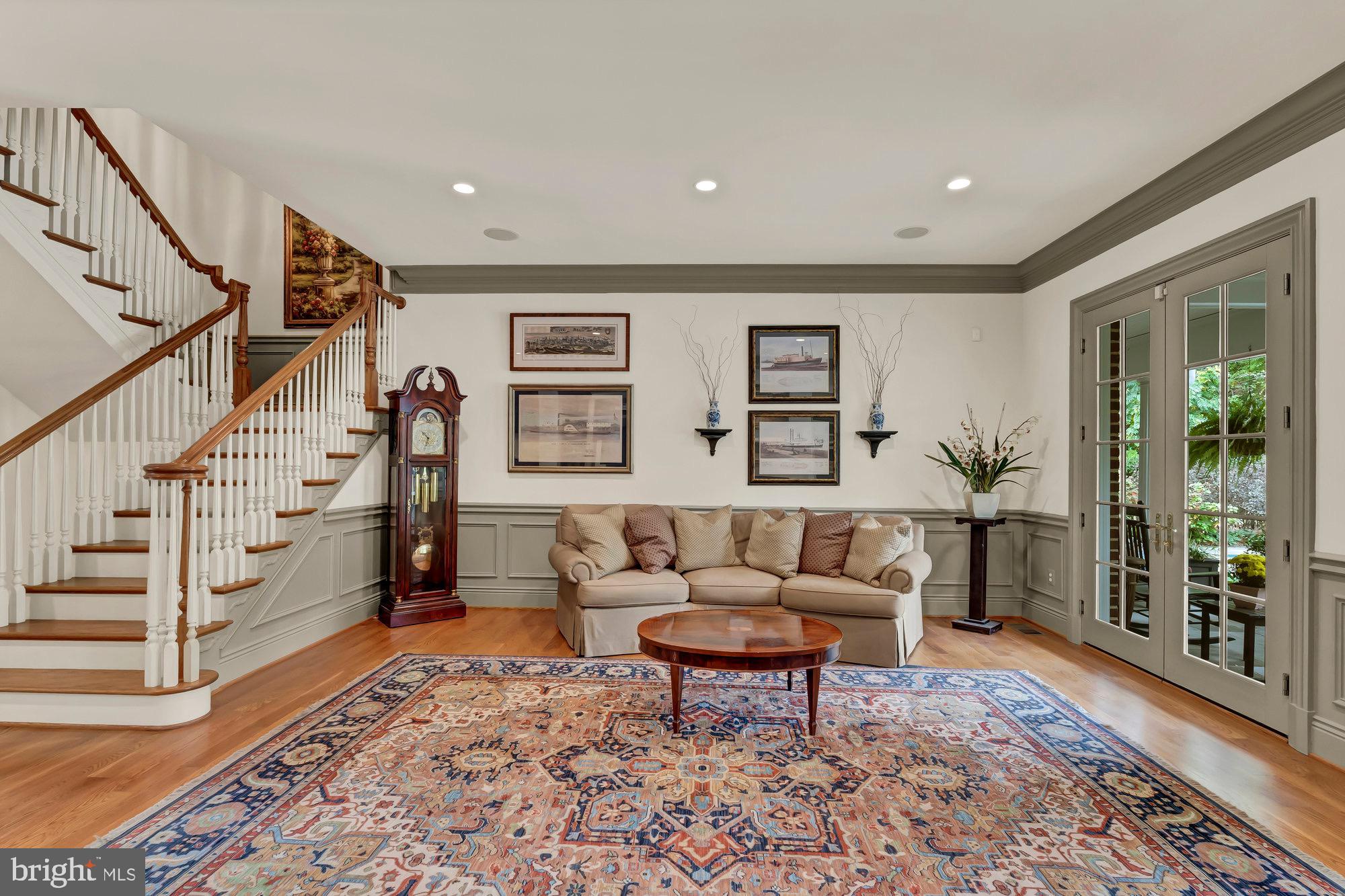 TEN PENNY WOODS - Residential