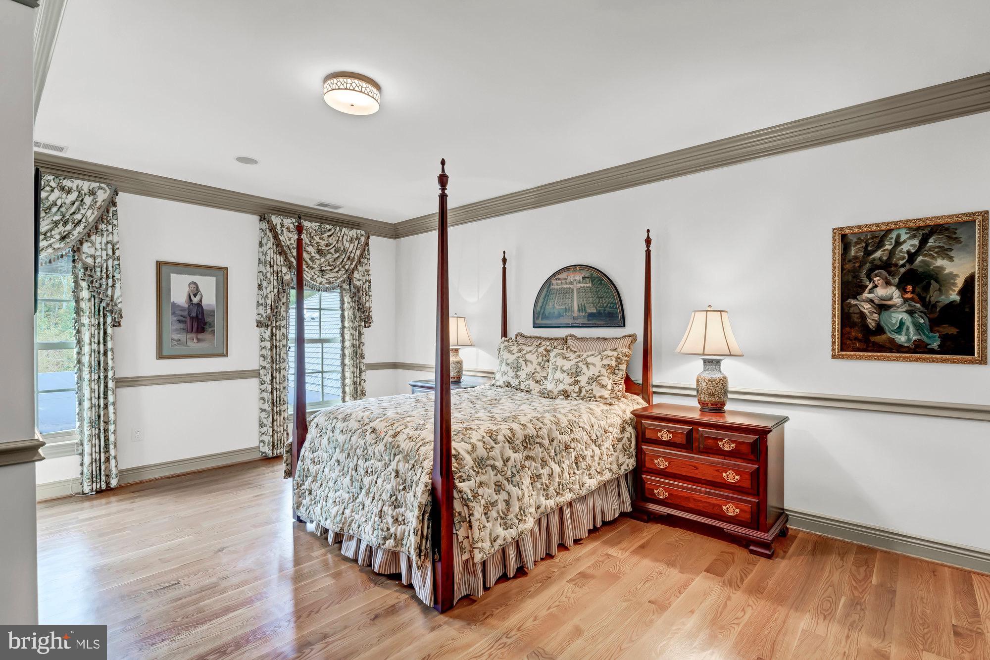 TEN PENNY WOODS - Residential