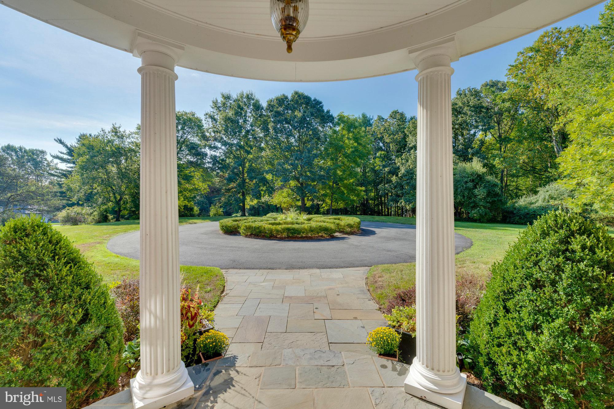 TEN PENNY WOODS - Residential