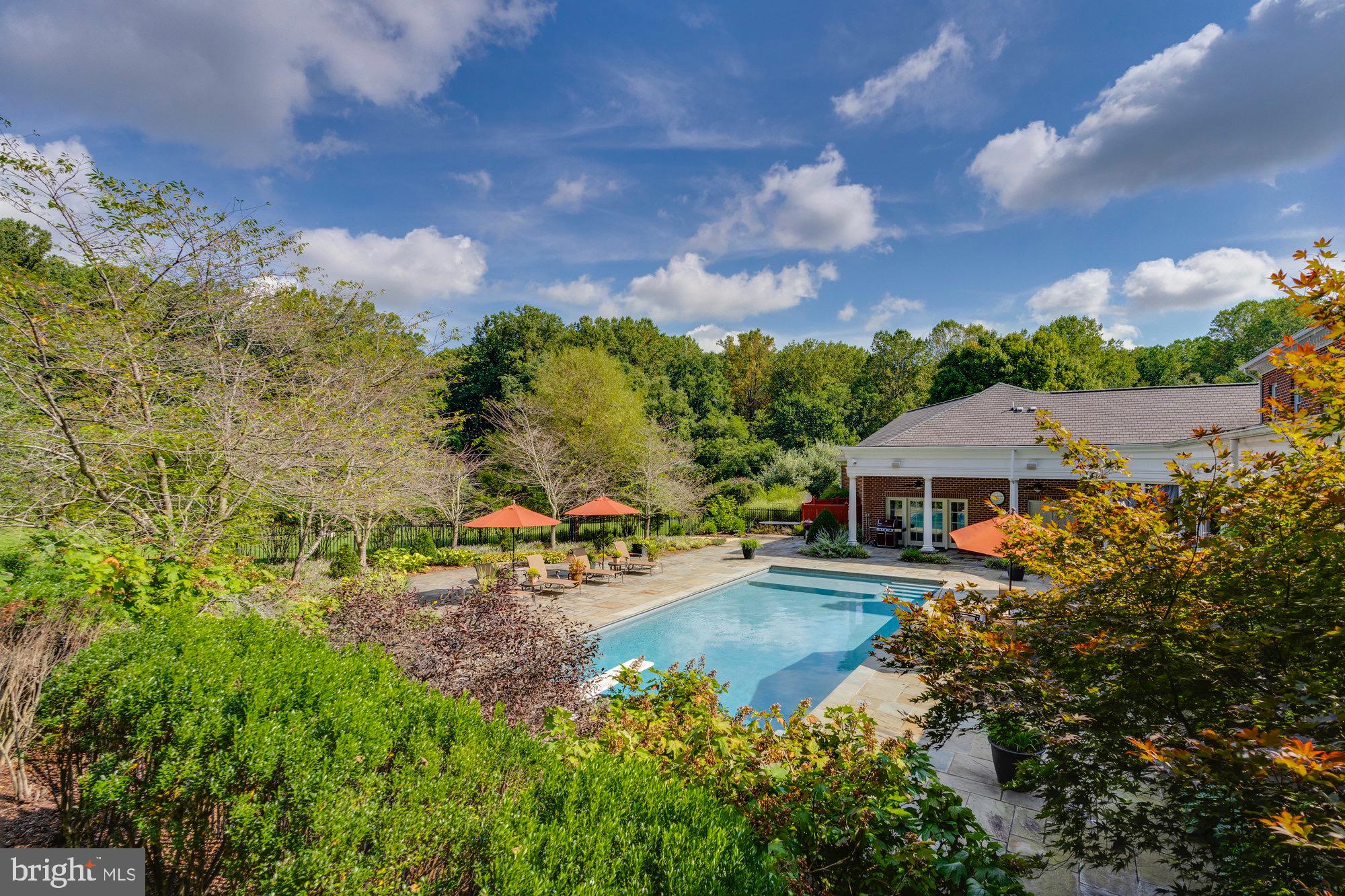 TEN PENNY WOODS - Residential