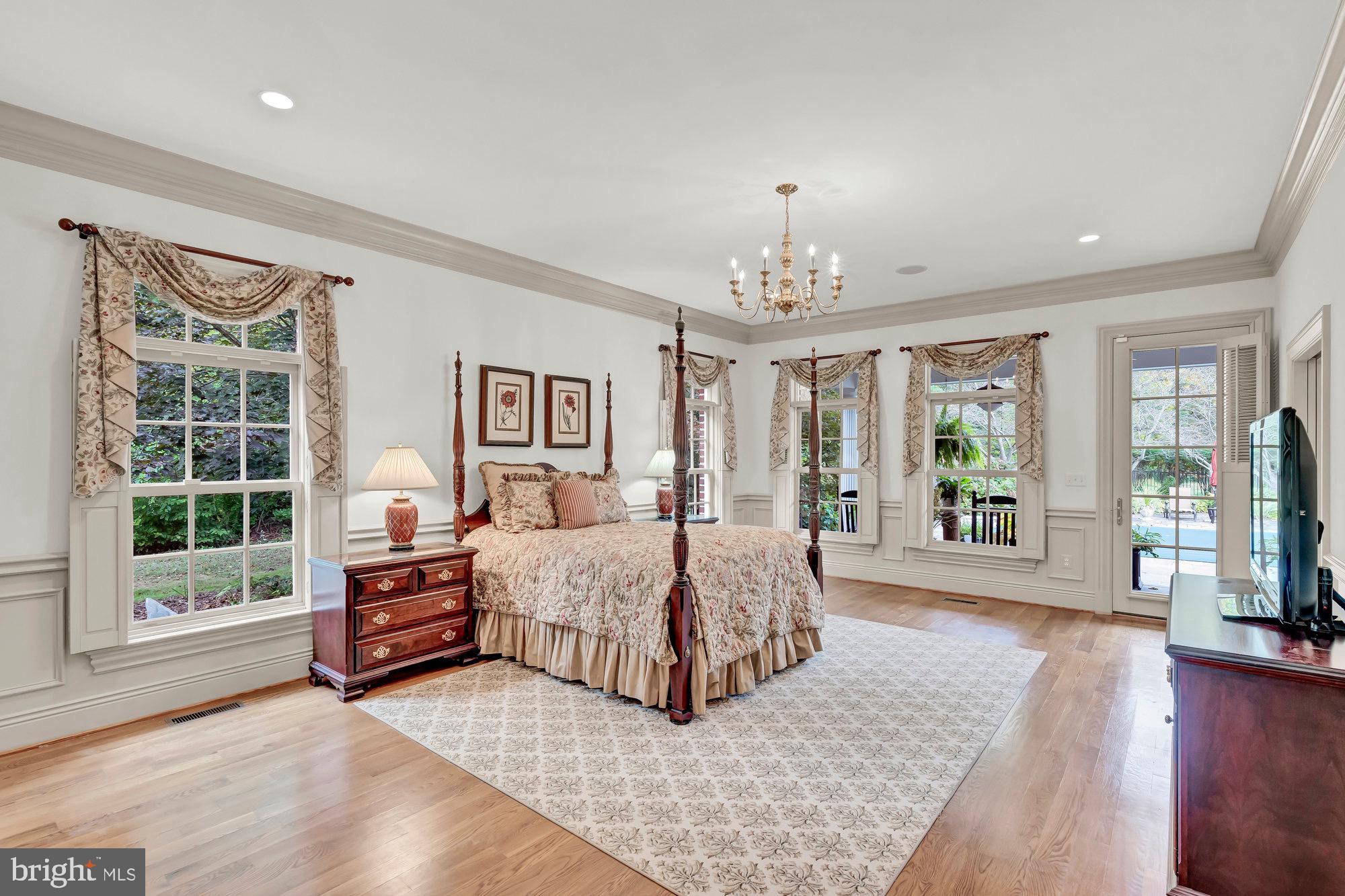 TEN PENNY WOODS - Residential