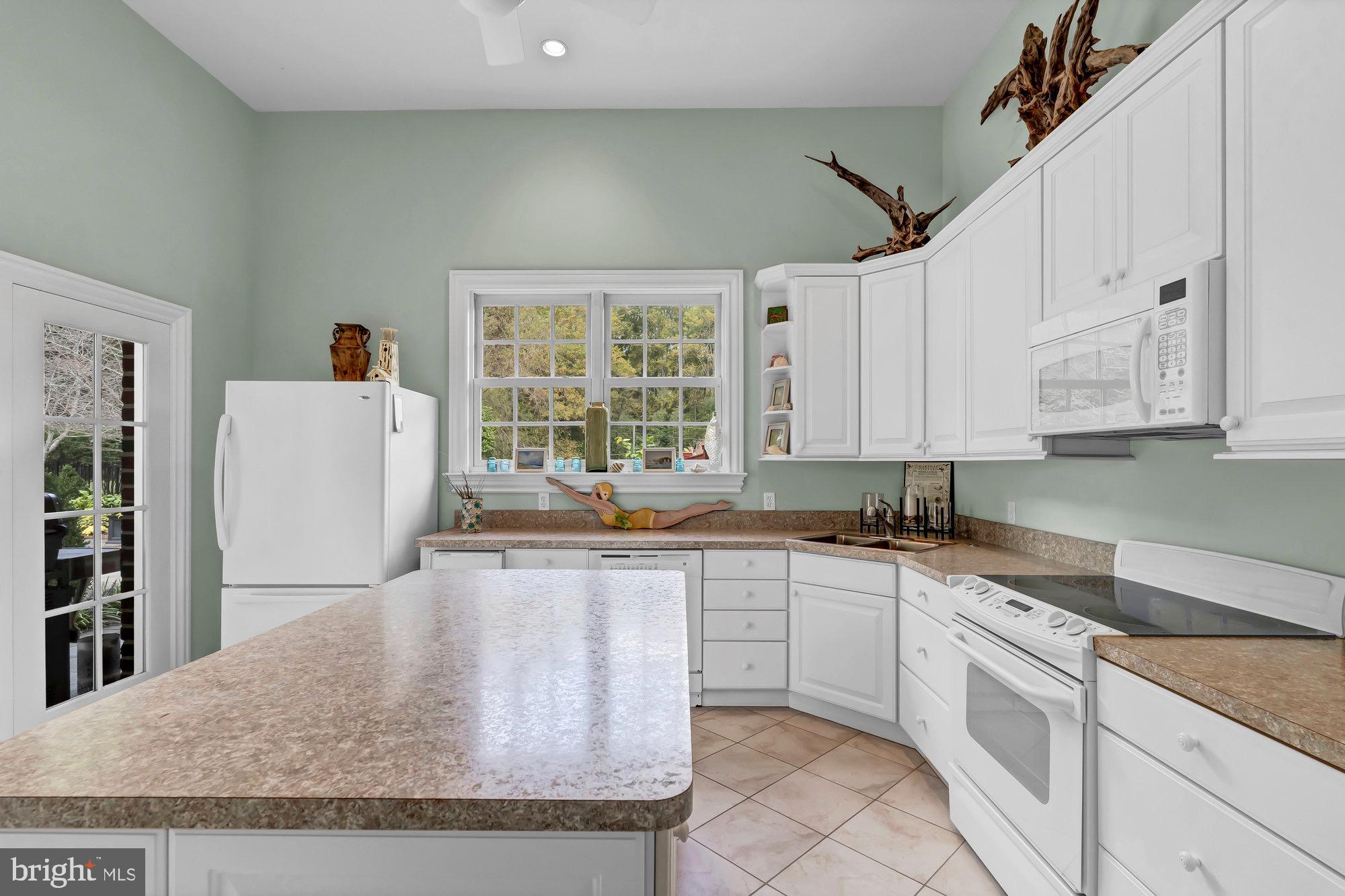 TEN PENNY WOODS - Residential