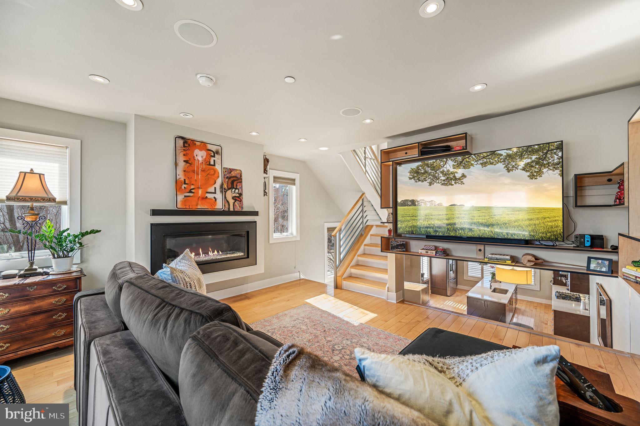 GRADUATE HOSPITAL - Residential