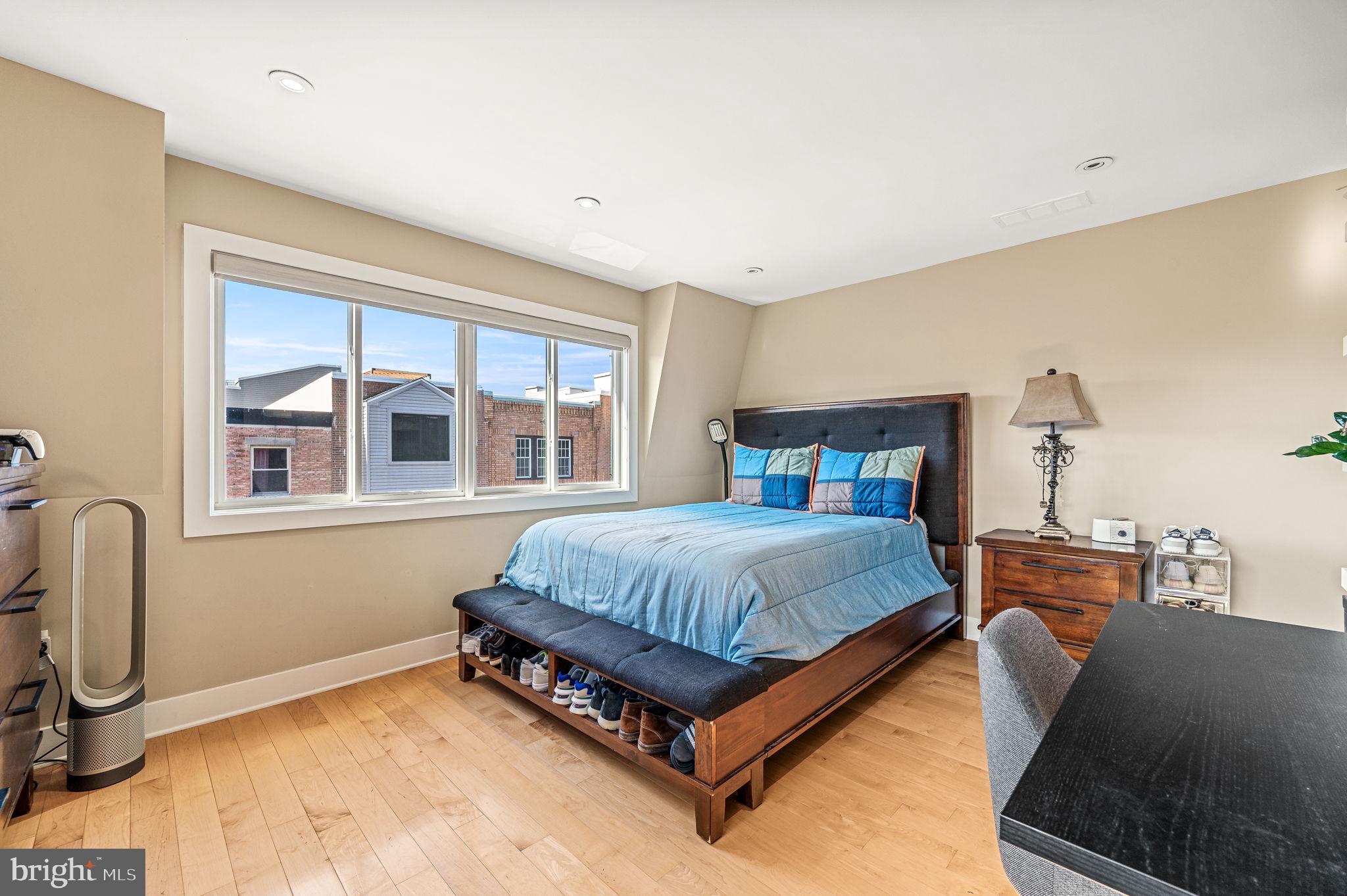 GRADUATE HOSPITAL - Residential