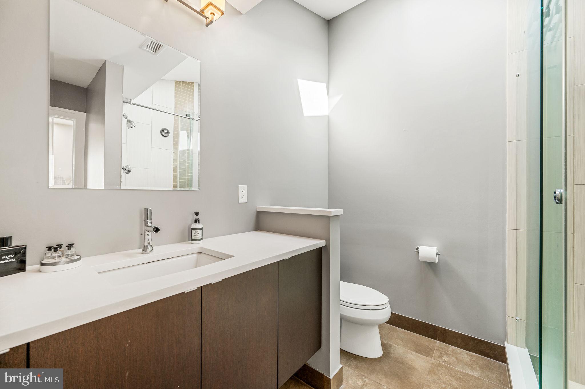 GRADUATE HOSPITAL - Residential