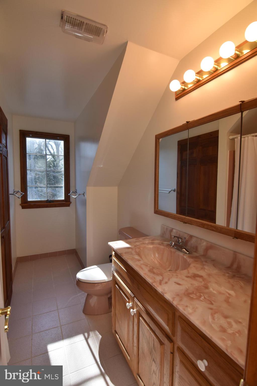 BRETON BAY ESTATES - Residential