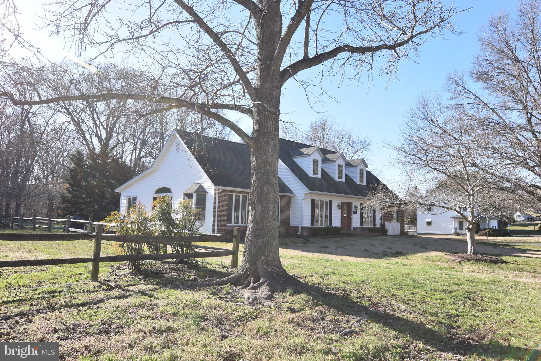 BRETON BAY ESTATES - Residential