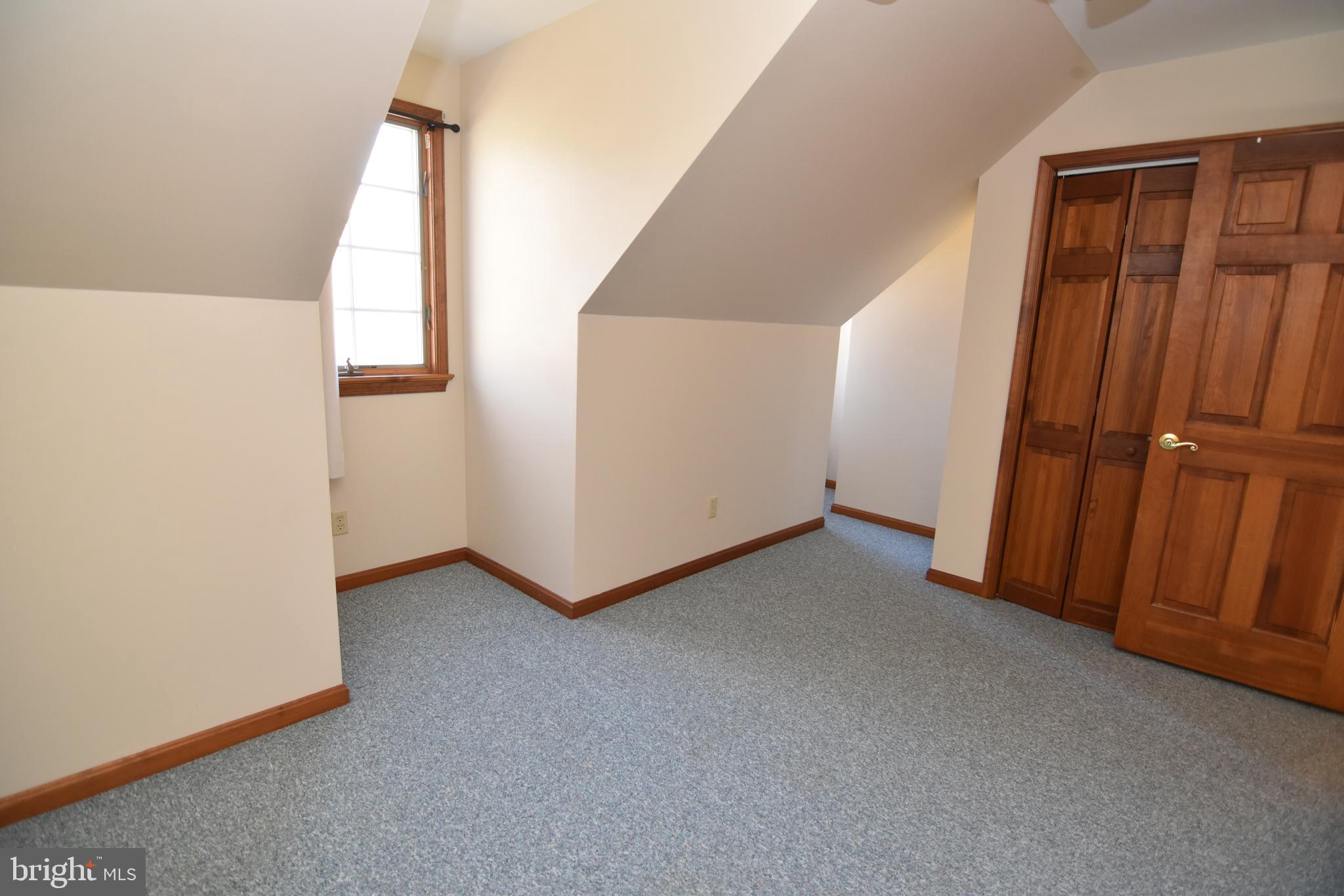 BRETON BAY ESTATES - Residential