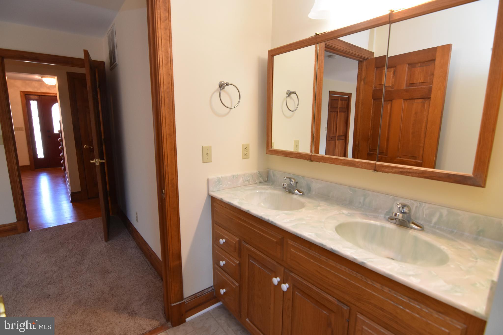 BRETON BAY ESTATES - Residential