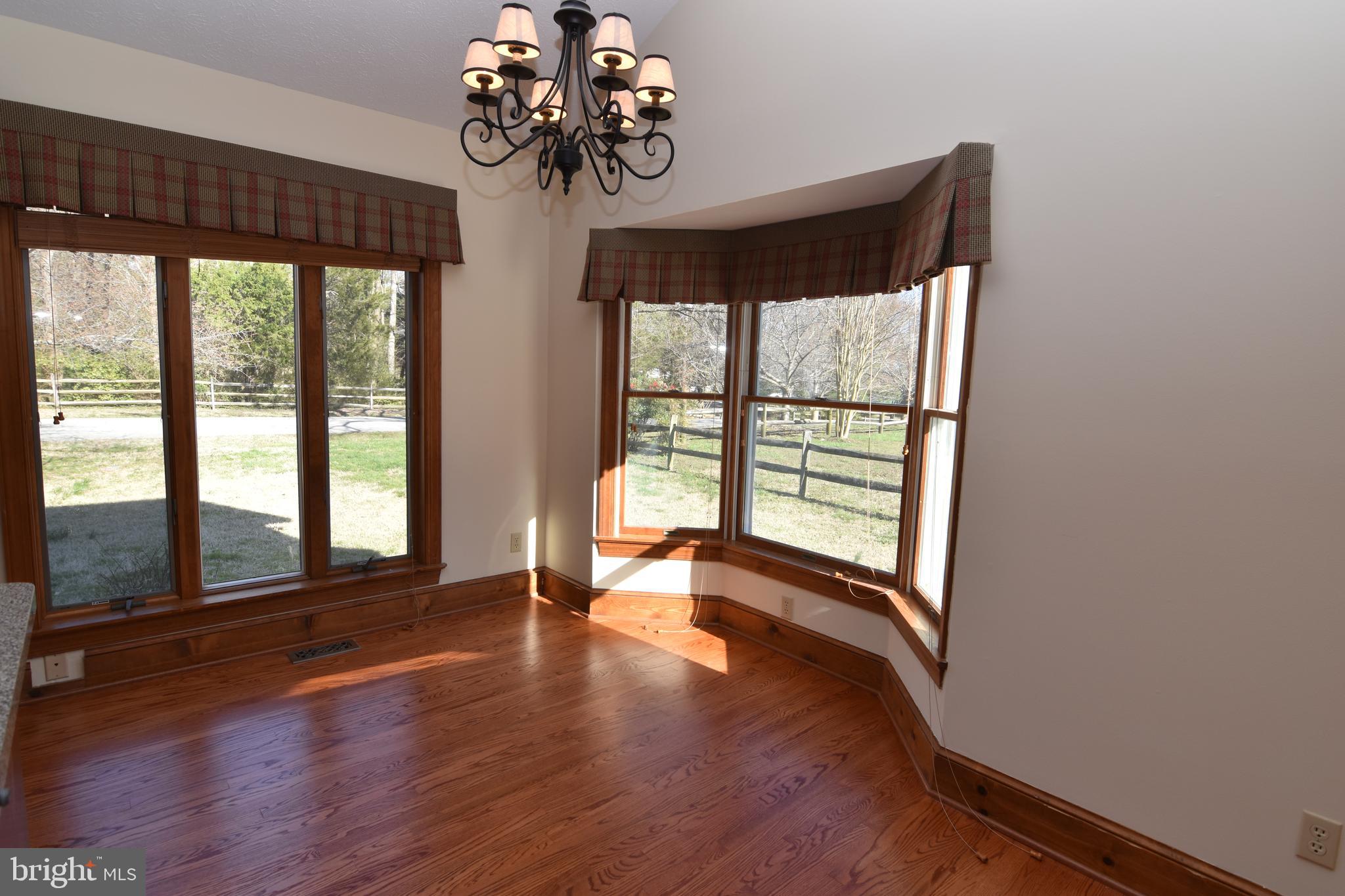 BRETON BAY ESTATES - Residential