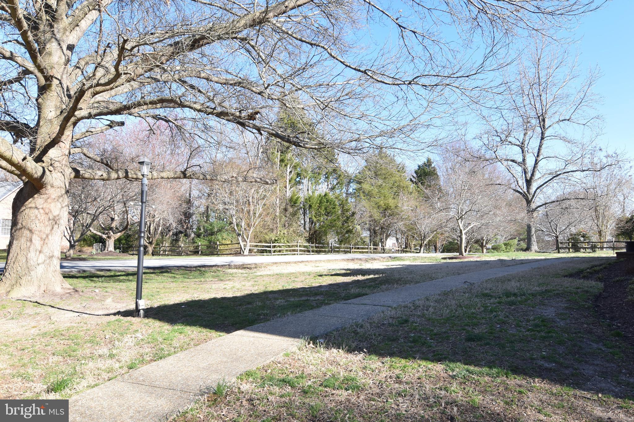 BRETON BAY ESTATES - Residential