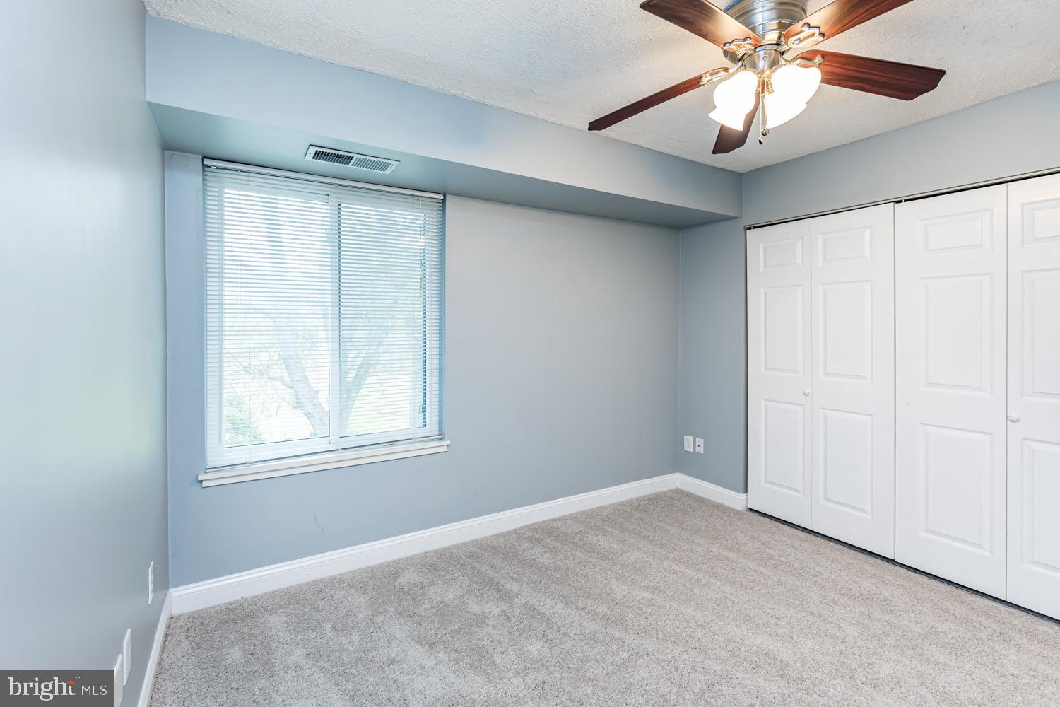 SHADOW OAKS - Residential