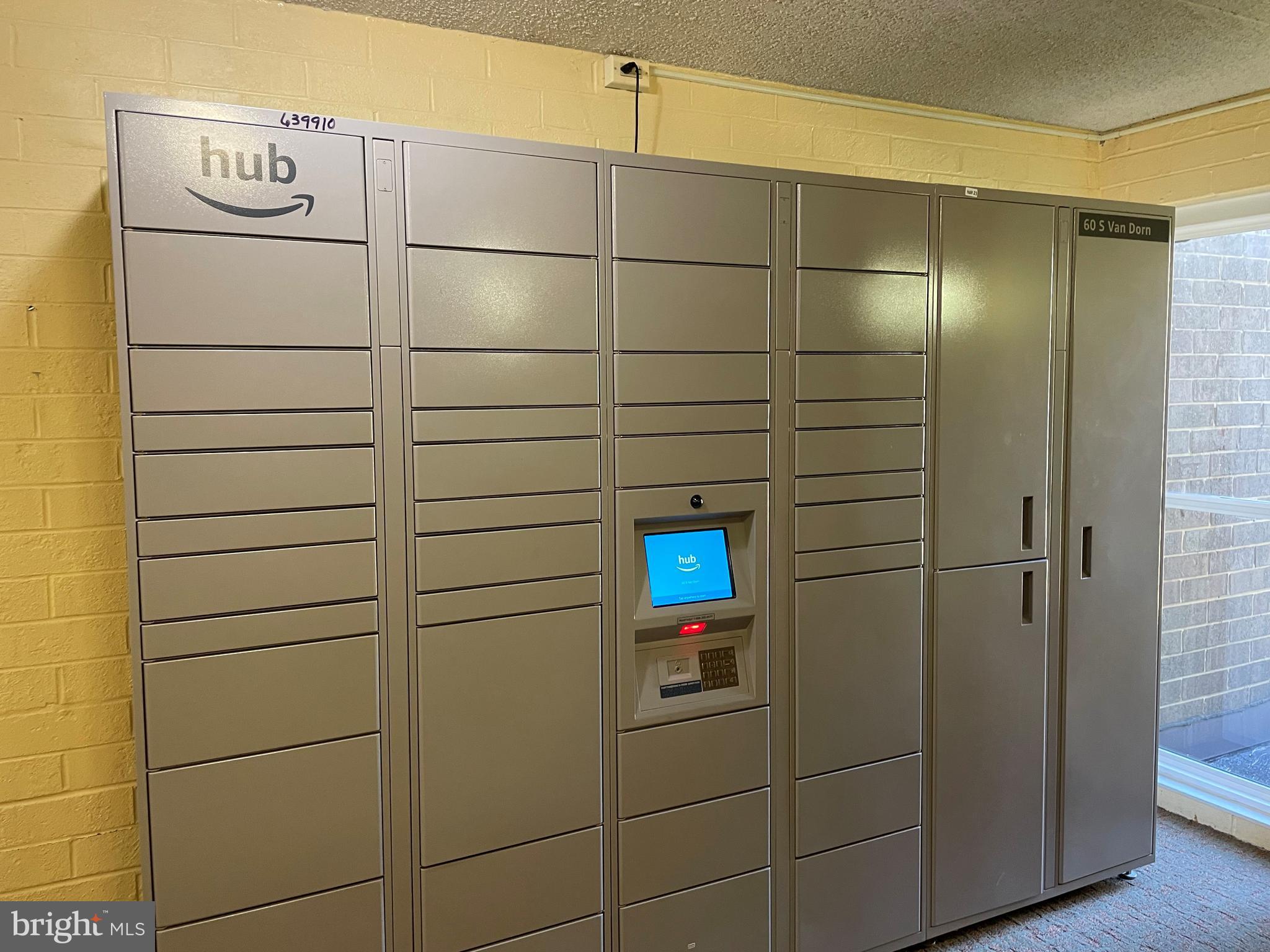 TWENTY-ONE - Residential Lease