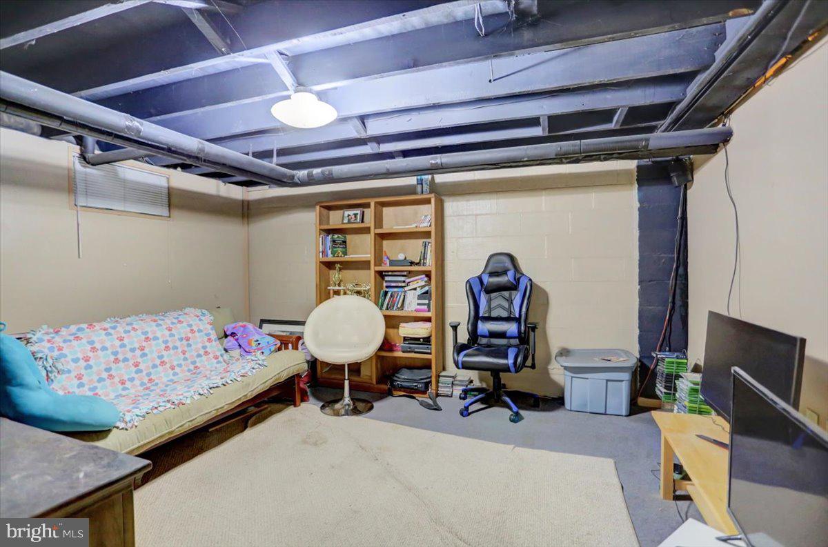 HAGERSTOWN - Residential