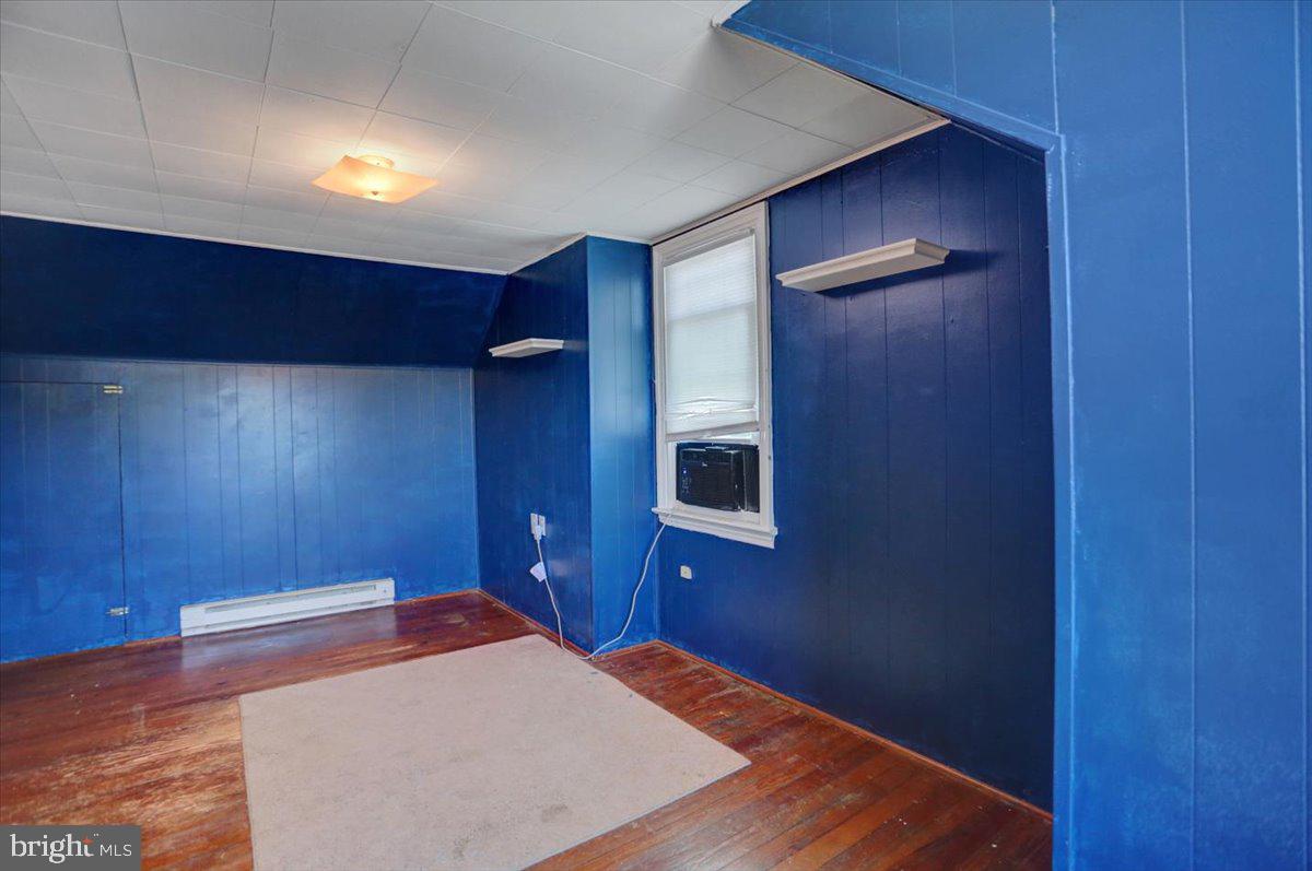 HAGERSTOWN - Residential