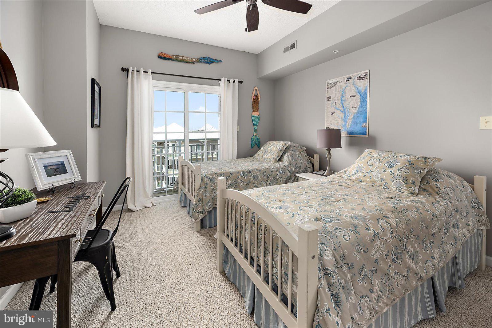 HARBOUR LIGHT CONDOS - Residential