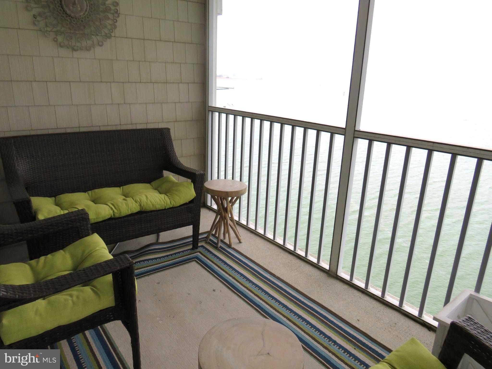 HARBOUR LIGHT CONDOS - Residential