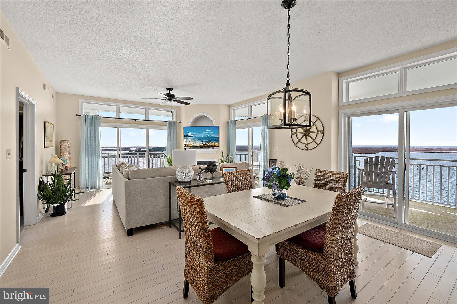 HARBOUR LIGHT CONDOS - Residential