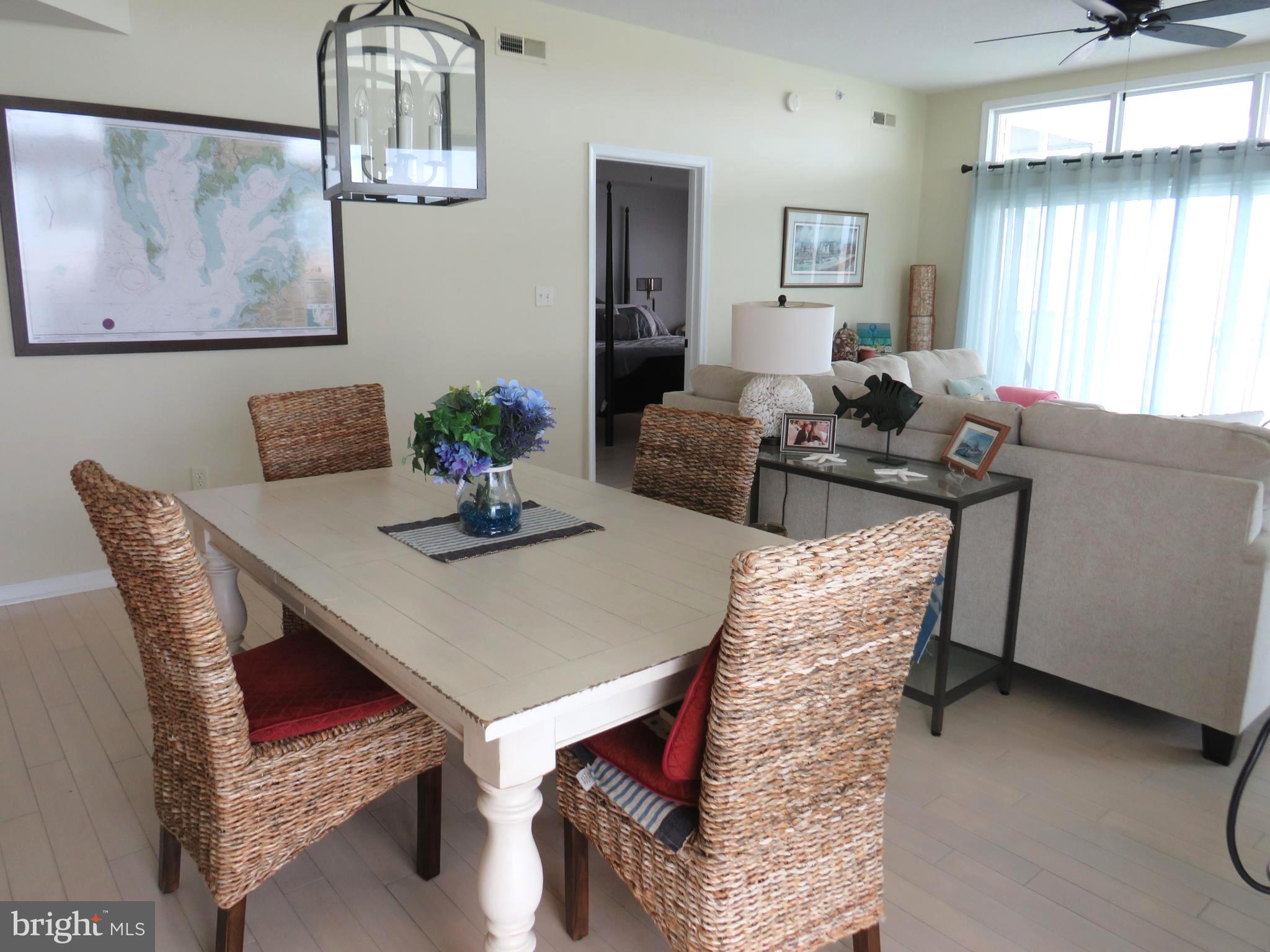 HARBOUR LIGHT CONDOS - Residential