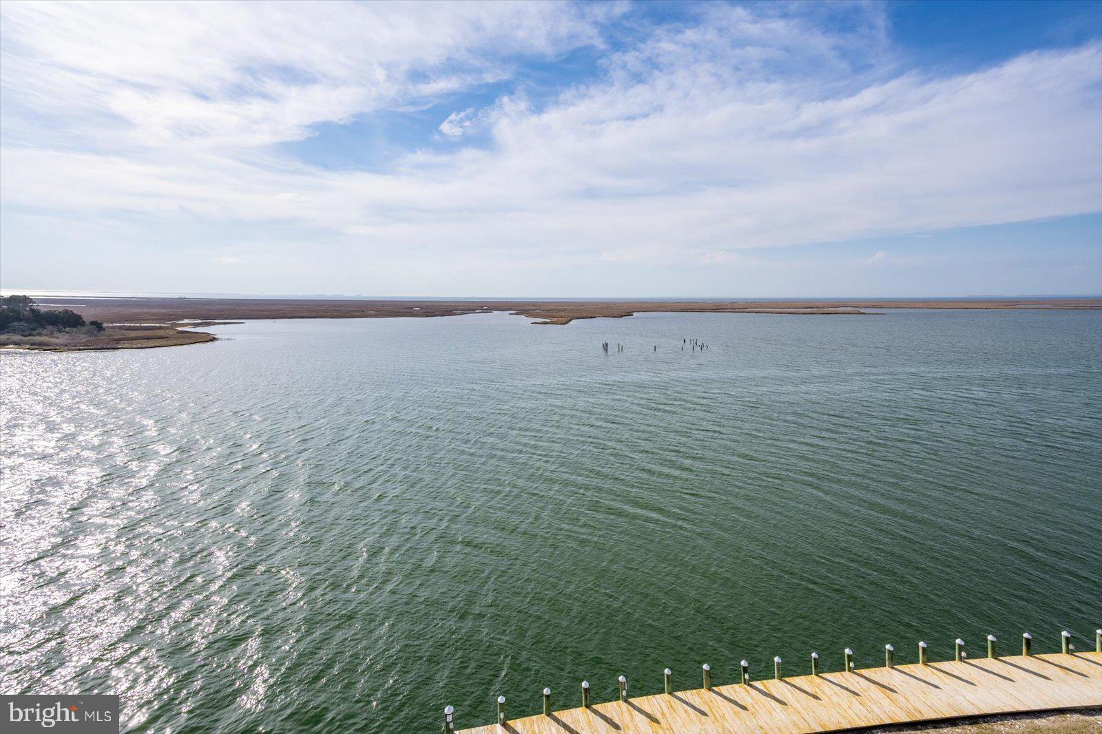 HARBOUR LIGHT CONDOS - Residential