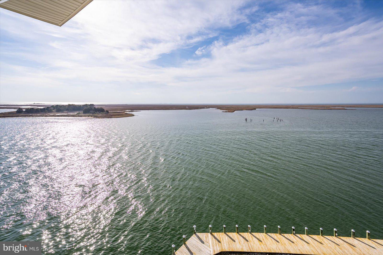 HARBOUR LIGHT CONDOS - Residential