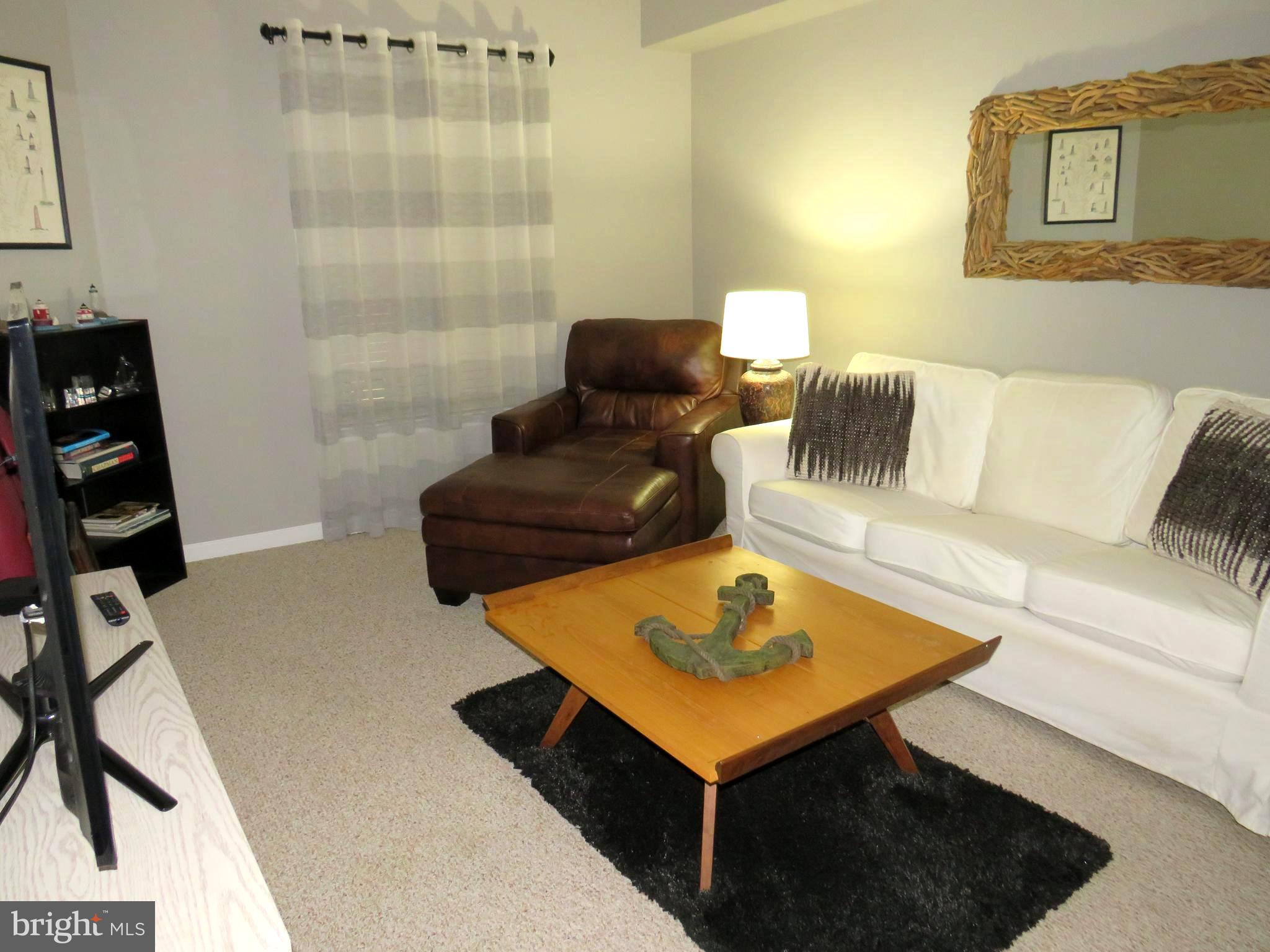 HARBOUR LIGHT CONDOS - Residential