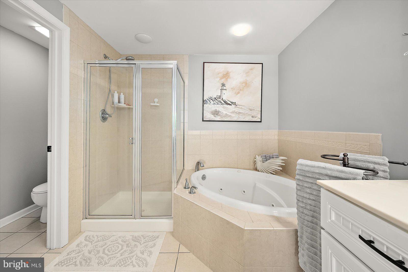 HARBOUR LIGHT CONDOS - Residential